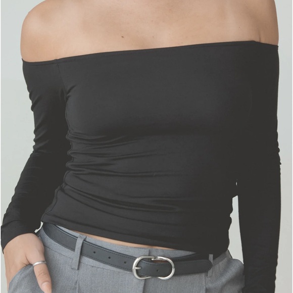 Klassy Network Black Off-Shoulder Long Sleeve Top - Picture 1 of 3